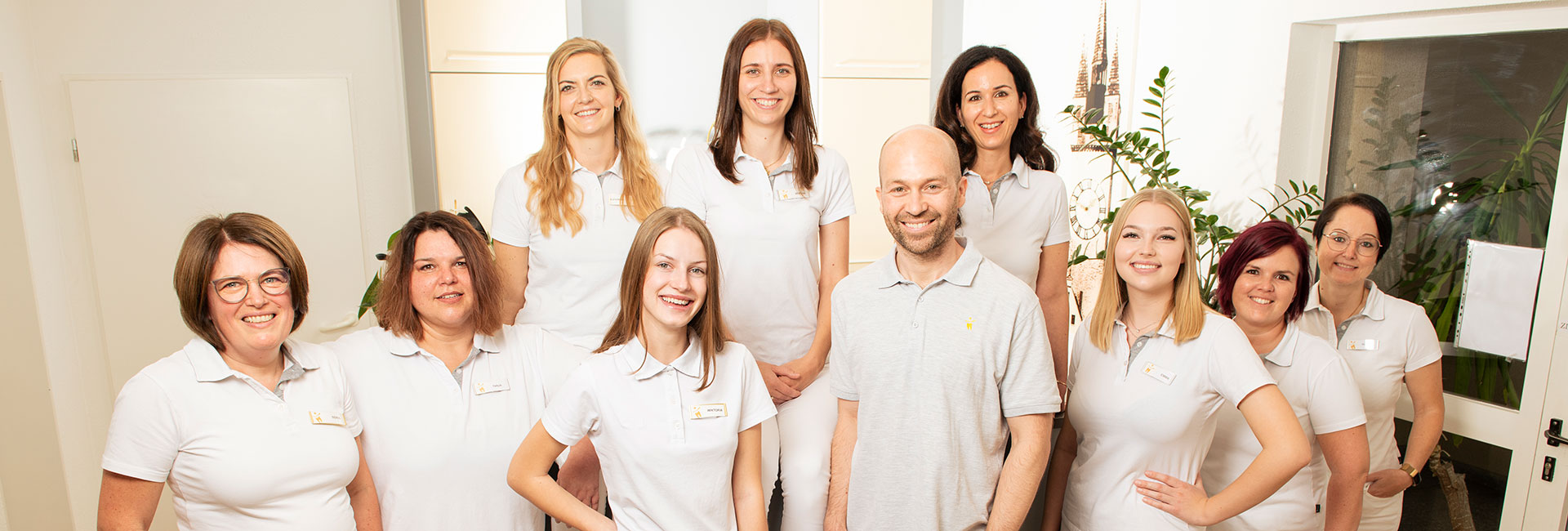 Das Team der Zahnarztpraxis Krinner in Straubing